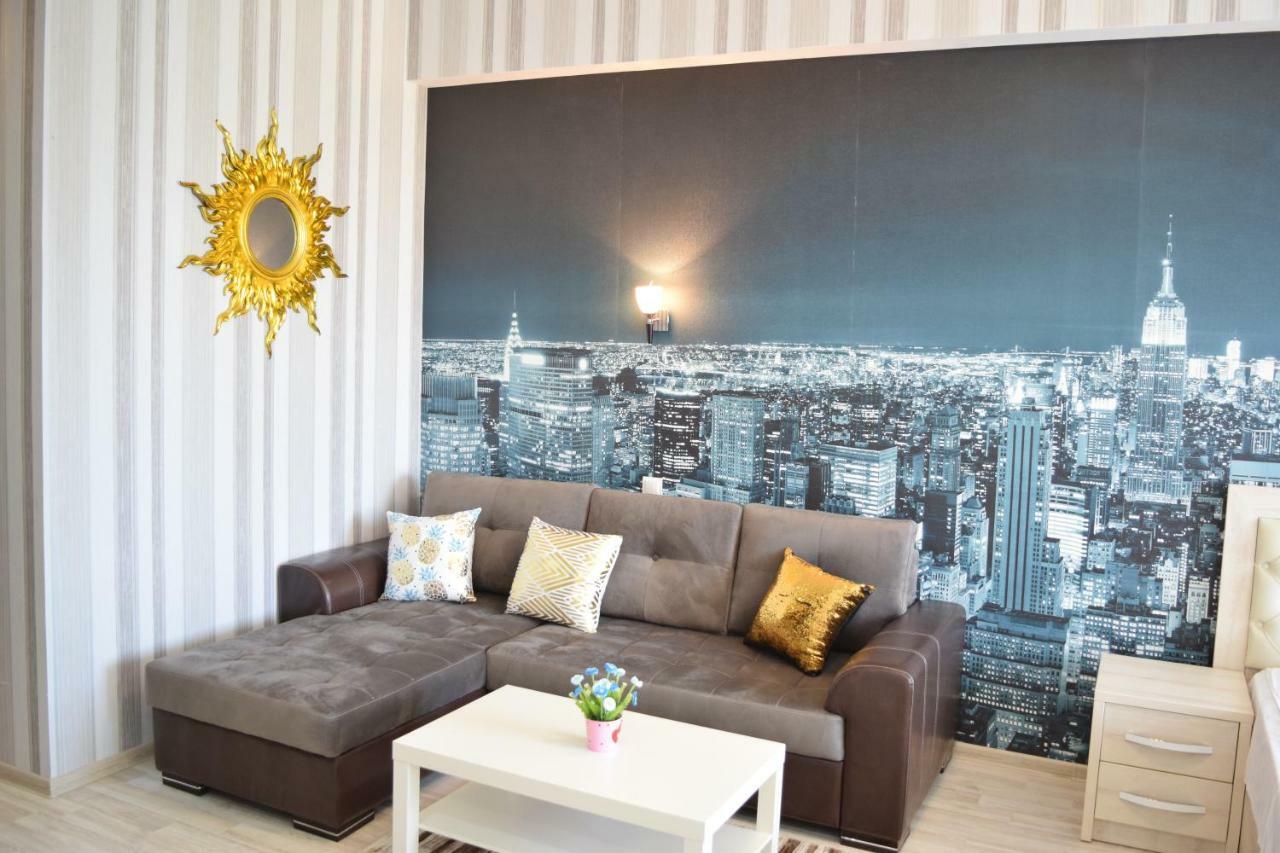 Apartment With Good View In The Center Biszkek Zewnętrze zdjęcie