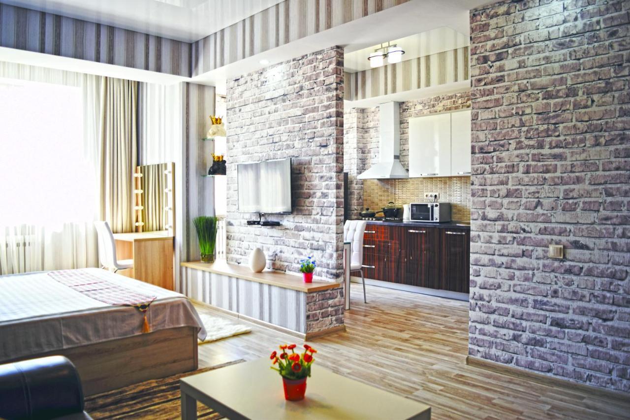 Apartment With Good View In The Center Biszkek Zewnętrze zdjęcie